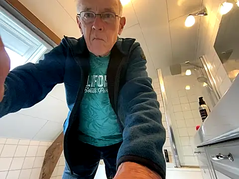 Snapshot of martxxxxx chatting on September 2025 09:53:02 AM martxxxxx online show from September 2025 09:53:02 AM