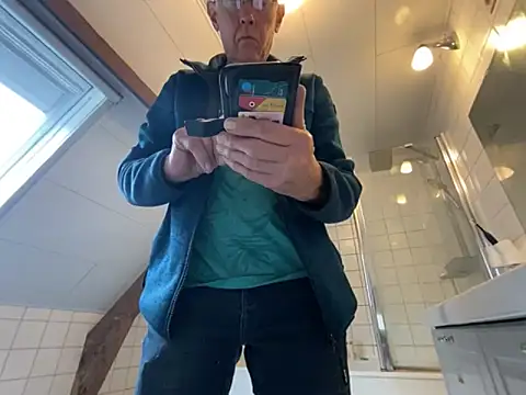 Snapshot of martxxxxx chatting on September 2025 09:10:02 AM martxxxxx online show from September 2025 09:10:02 AM