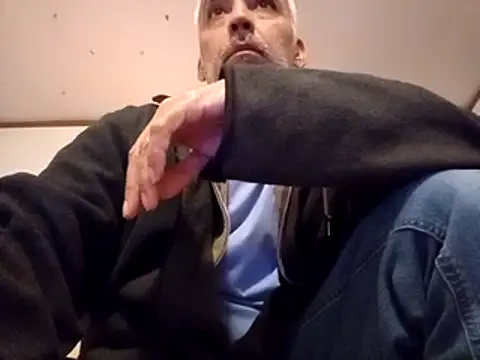 Snapshot of Xoc8_ chatting on March 2025 09:13:01 PM Xoc8 online show from March 2025 09:13:01 PM