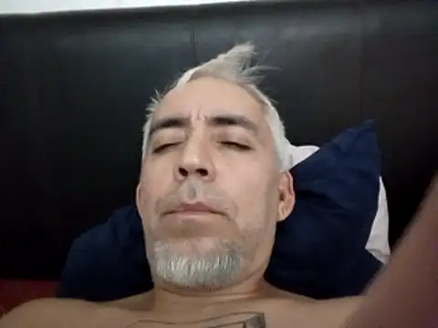 Snapshot of Xoc8_ chatting on November 2025 11:43:01 AM Xoc8 online show from November 2025 11:43:01 AM