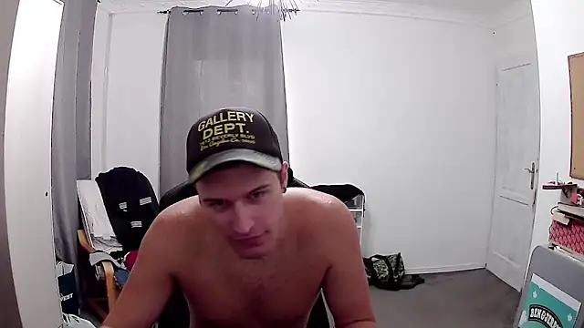 Snapshot of PKrisztian chatting on October 2025 01:30:01 PM PKrisztian online show from October 2025 01:30:01 PM