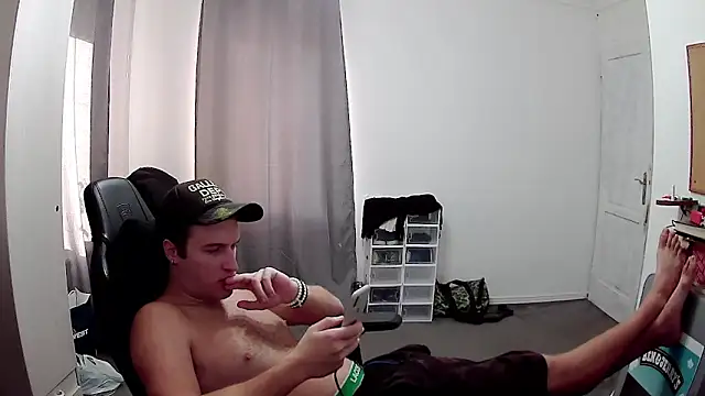 Snapshot of PKrisztian chatting on October 2025 01:33:02 PM PKrisztian online show from October 2025 01:33:02 PM