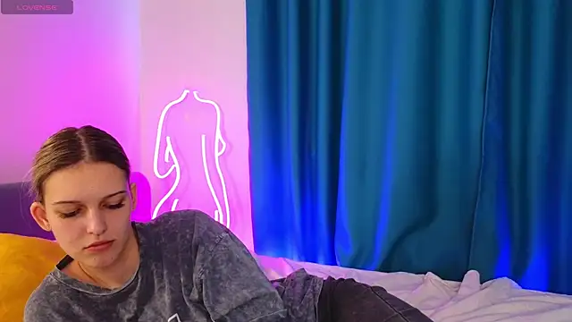 KimberliDean online show from February 2025 12:09:02 PM