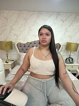 GemaGranadoss online show from May 2026 08:17:01 PM