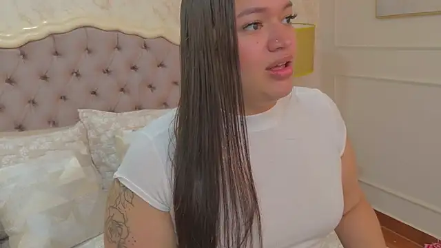 GemaGranadoss online show from June 2026 08:32:02 PM