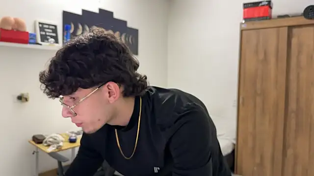 Snapshot of Kisan_Smith chatting on November 2025 02:00:01 AM Kisan Smith online show from November 2025 02:00:01 AM