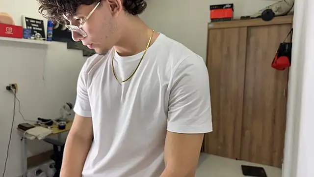 Snapshot of Kisan_Smith chatting on November 2025 01:15:01 AM Kisan Smith online show from November 2025 01:15:01 AM