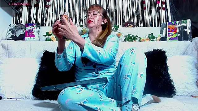 Snapshot of Wiktoria_Brownx chatting on April 2026 12:03:02 AM Wiktoria Brownx online show from April 2026 12:03:02 AM