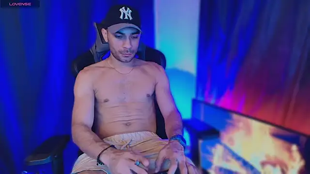 Snapshot of sexyboycolombi4 chatting on November 2025 12:25:01 AM sexyboycolombi4 online show from November 2025 12:25:01 AM