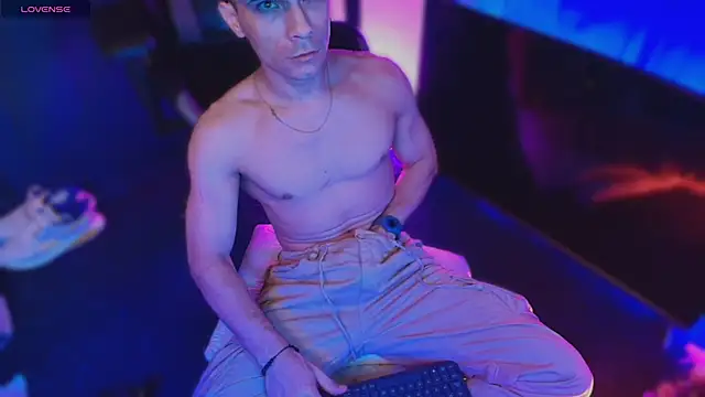 Snapshot of sexyboycolombi4 chatting on December 2025 07:57:02 AM sexyboycolombi4 online show from December 2025 07:57:02 AM