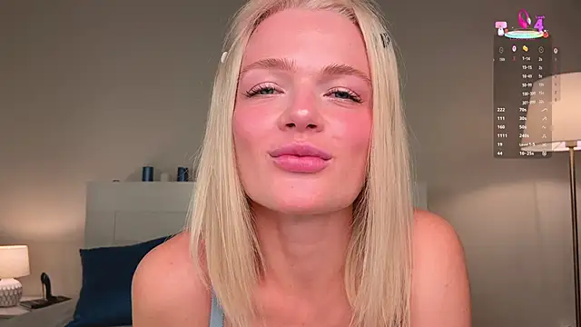 Snapshot of MilaDemies chatting on October 2025 03:37:02 AM MilaDemies online show from October 2025 03:37:02 AM