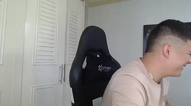 Plug Control online show from January 2025 06:55:02 PM