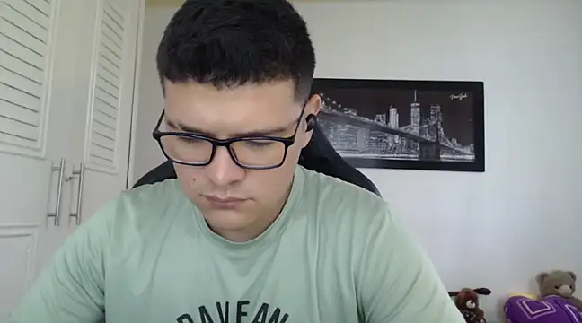 Plug Control online show from February 2025 01:33:01 PM