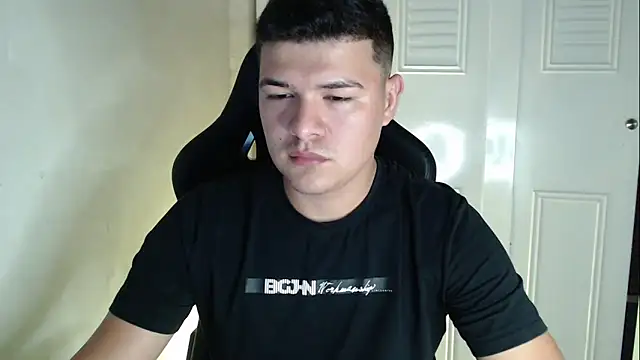 Plug Control online show from September 2025 04:16:01 AM