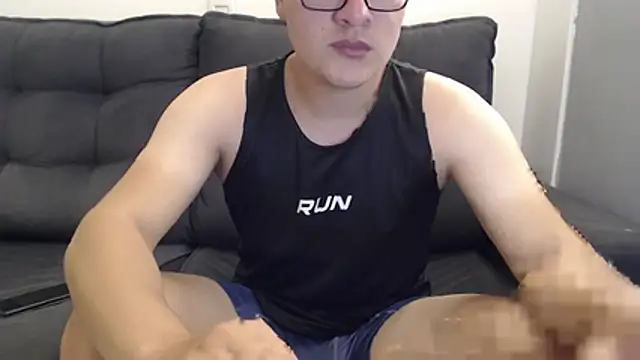 Plug Control online show from May 2026 11:21:01 PM