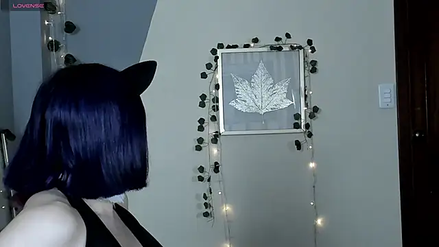 BlueBerry     online show from November 2025 06:41:02 PM