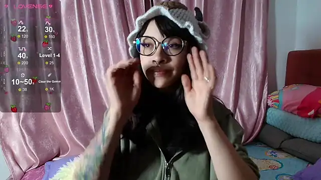 Snapshot of Marceline_0 chatting on February 2025 12:19:01 AM Marceline 0 online show from February 2025 12:19:01 AM