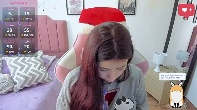 Amy joones online show from December 2025 12:53:02 PM