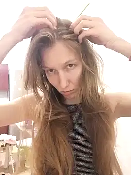 Snapshot of CatFerae chatting on January 2025 12:39:01 PM CatFerae online show from January 2025 12:39:01 PM