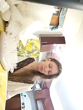 Snapshot of CatFerae chatting on January 2025 05:24:02 PM CatFerae online show from January 2025 05:24:02 PM