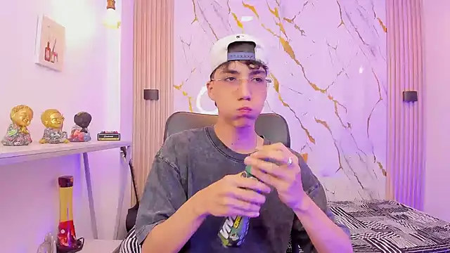 Nikolay Gregori online show from February 2026 04:17:02 AM