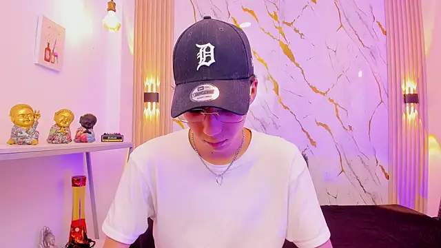 Nikolay Gregori online show from February 2026 04:43:02 AM