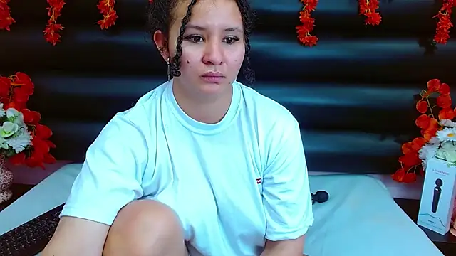 Snapshot of AlaSmith chatting on February 2025 04:57:02 AM AlaSmith online show from February 2025 04:57:02 AM