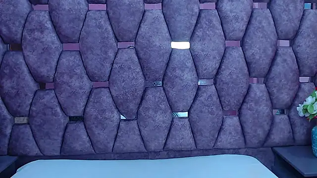 Snapshot of AlaSmith chatting on February 2025 02:05:02 AM AlaSmith online show from February 2025 02:05:02 AM