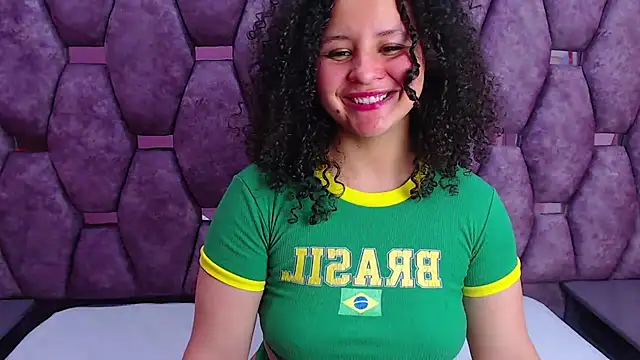 Snapshot of AlaSmith chatting on March 2025 08:48:02 AM AlaSmith online show from March 2025 08:48:02 AM