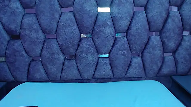 Snapshot of AlaSmith chatting on March 2025 02:10:01 AM AlaSmith online show from March 2025 02:10:01 AM