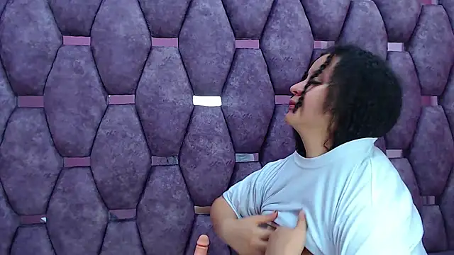 Snapshot of AlaSmith chatting on March 2025 08:53:02 AM AlaSmith online show from March 2025 08:53:02 AM