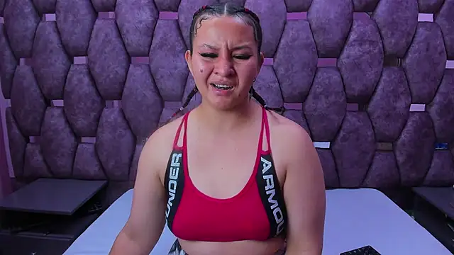 Snapshot of AlaSmith chatting on November 2025 02:21:01 AM AlaSmith online show from November 2025 02:21:01 AM