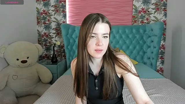Snapshot of Haley_Gars chatting on May 2026 11:27:01 AM Haley Gars online show from May 2026 11:27:01 AM