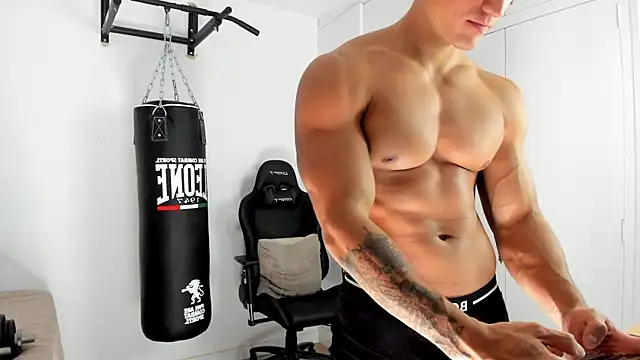 dan01  online show from October 2025 08:44:02 PM