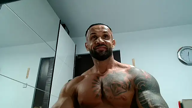 Magnificmuscles89 online show from November 2025 10:32:01 PM