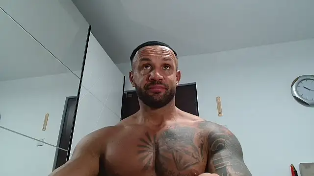 Magnificmuscles89 online show from January 2026 08:18:02 PM