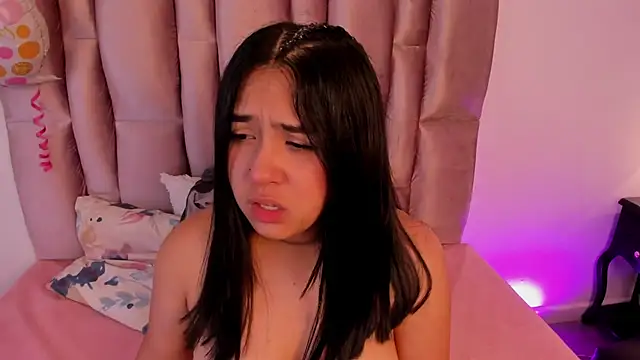 NikyBrookss online show from April 2026 10:19:02 AM