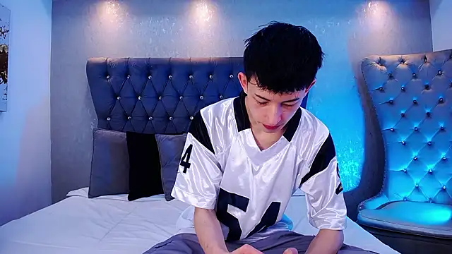 MaikCarver online show from January 2026 03:43:02 AM