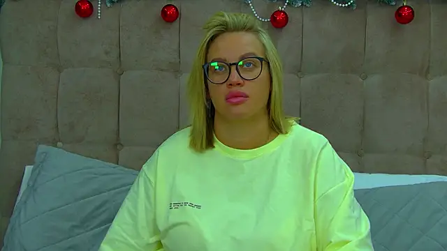 MariaNeumann online show from December 2025 06:19:01 AM