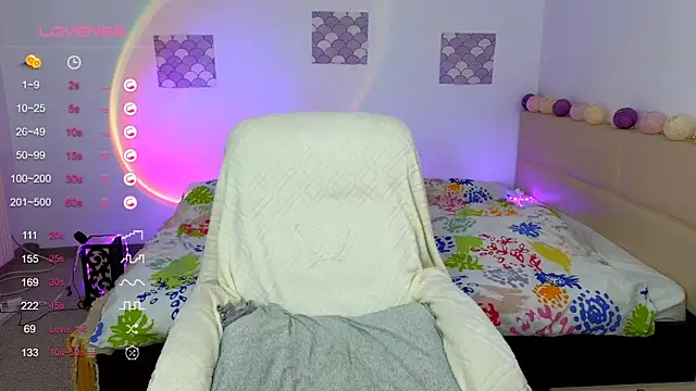 Snapshot of MiaMiki chatting on January 2025 08:48:01 PM MiaMiki online show from January 2025 08:48:01 PM