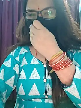 Aishwaryaa 69 online show from November 2025 07:46:02 AM