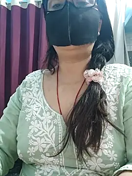 Aishwaryaa 69 online show from May 2026 02:17:02 AM