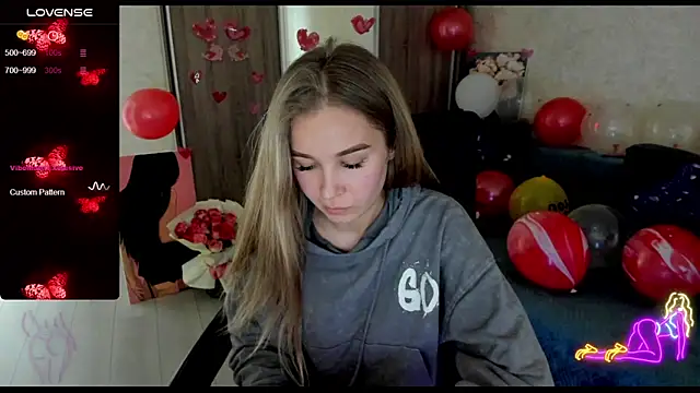  NigoNika online show from February 2025 12:48:02 PM