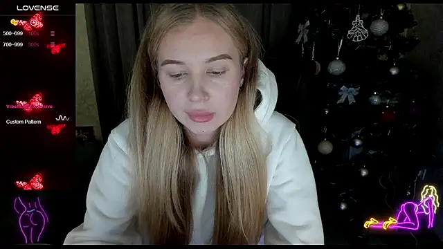  NigoNika online show from January 2026 03:39:01 PM