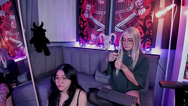 JadeyKhada online show from March 2026 11:27:02 PM