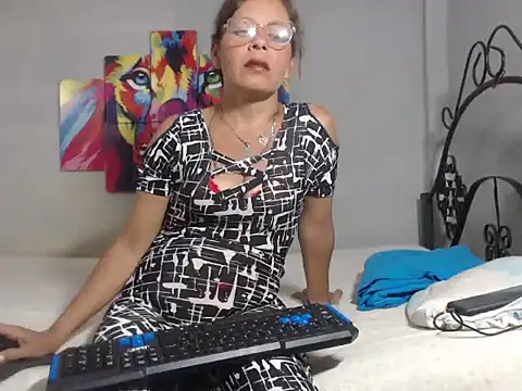 Horney-Blonde online show from February 2025 10:09:01 PM