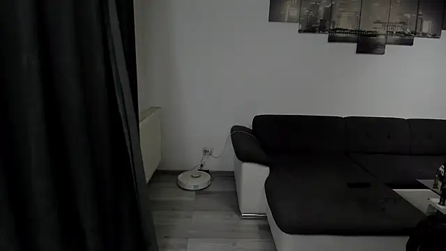 Snapshot of Richarddarell1 chatting on March 2026 07:15:01 AM Richarddarell1 online show from March 2026 07:15:01 AM