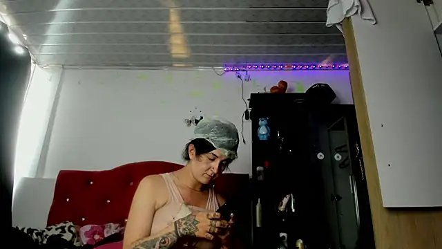 Snapshot of Sweet-Suck69 chatting on November 2025 08:44:01 PM Sweet-Suck69 online show from November 2025 08:44:01 PM