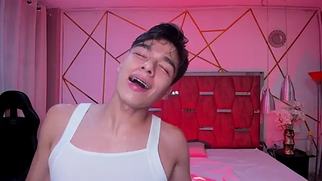 Gerony  online show from April 2026 08:39:02 PM