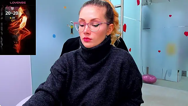 Snapshot of anyarosses chatting on December 2024 06:20:01 AM anyarosses online show from December 2024 06:20:01 AM